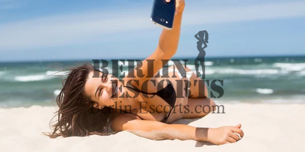 Escorts With Selfies in Berlin