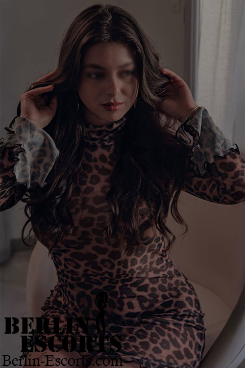 24 Hour Service with Sex Girl in Berlin