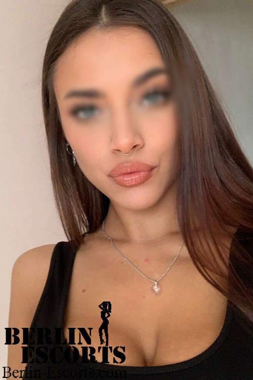 Squirting Escort Girl in Berlin