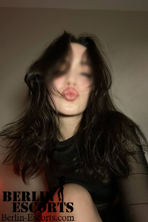 Grey Eyes Escorts Girl In Berlin