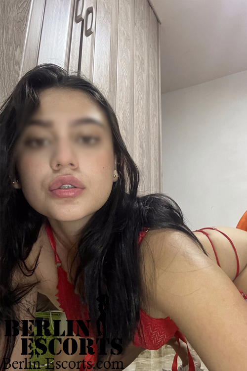 Dirty Talk Escort Girl In Berlin